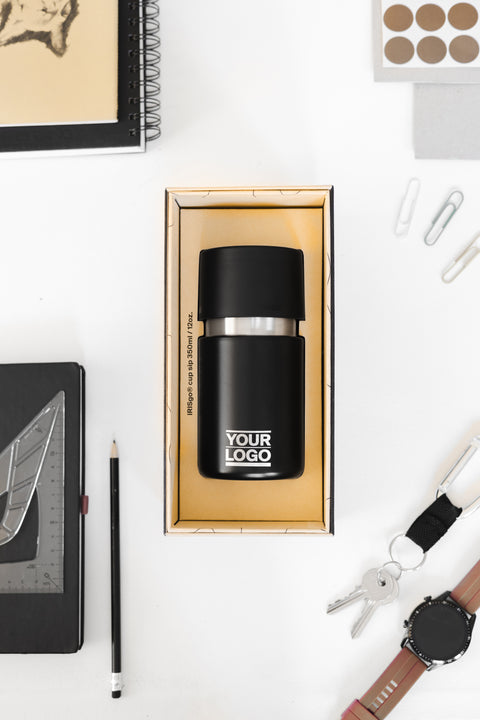 IRISgo cup sip 350ml in schwarz mit Gravur Your Logo