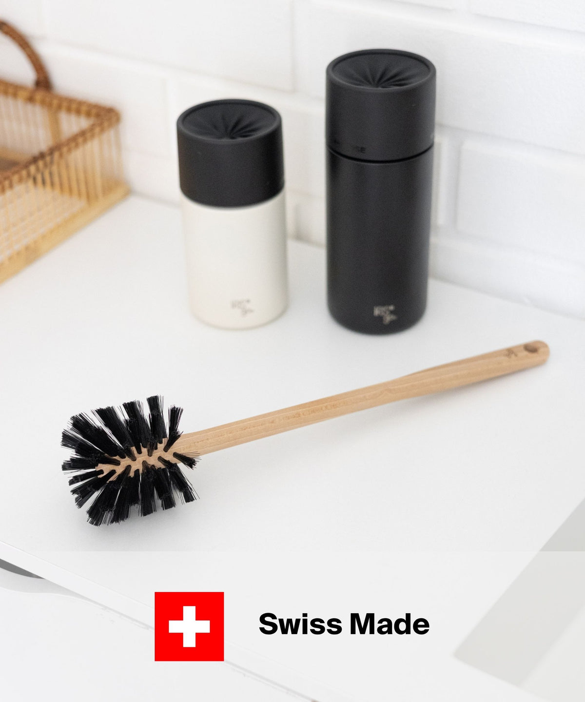 IRISgo Reinigungsbürste aus Holz – Swiss Made – für die gründliche Reinigung von Thermobechern