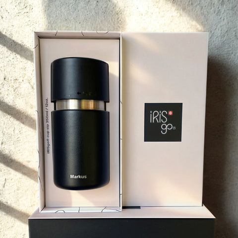 IRISgo® cup mit Logo Gravur als Mitarbeitergeschenk