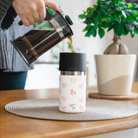 IRISgo® cup Thermobecher sip 350ml im Herz Design mit Kaffee
